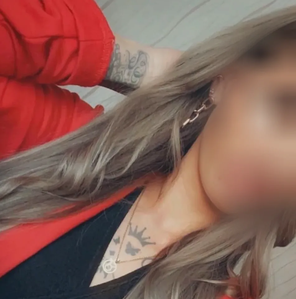 Gunilla, 32