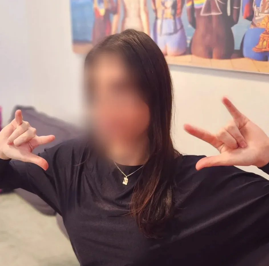 Pia, 27