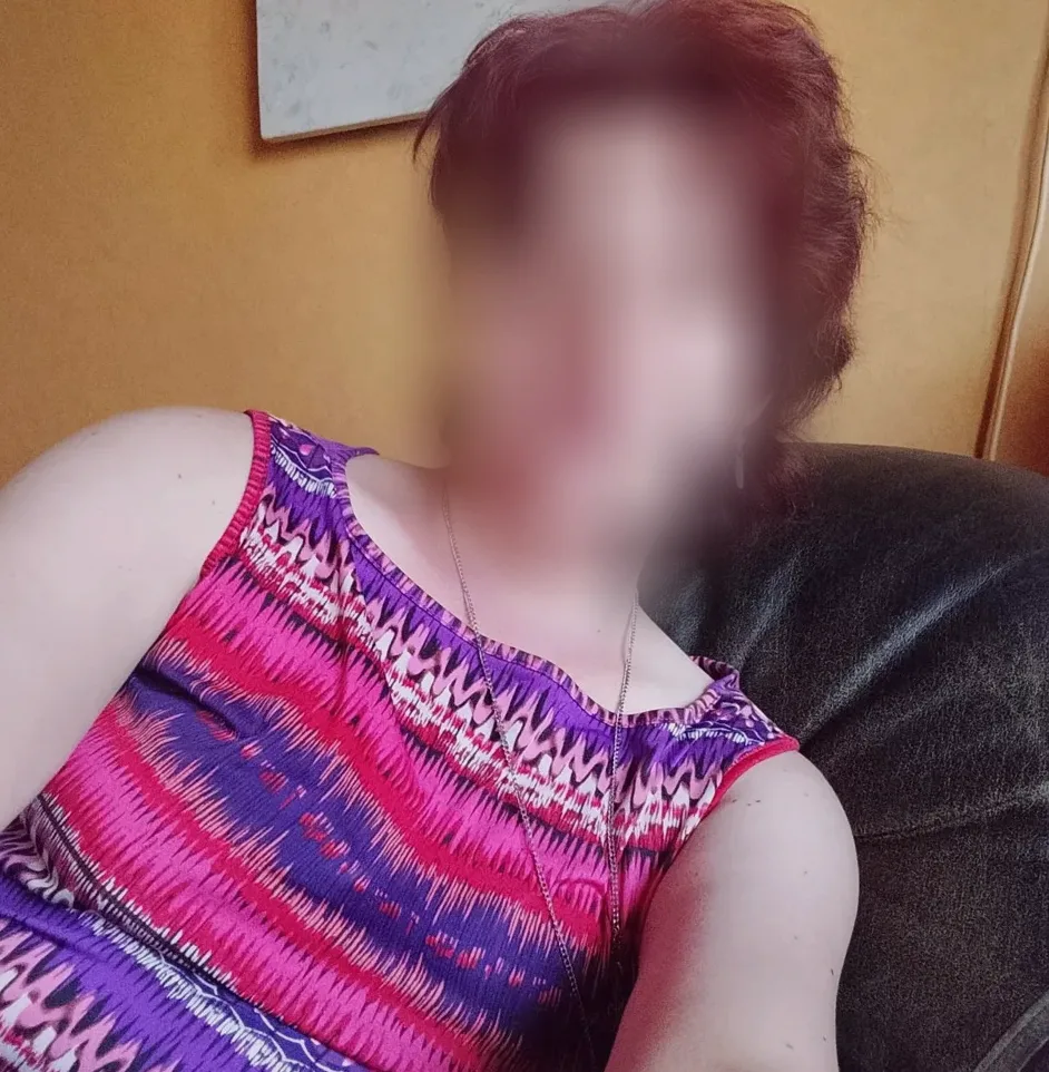 Rebecka, 35